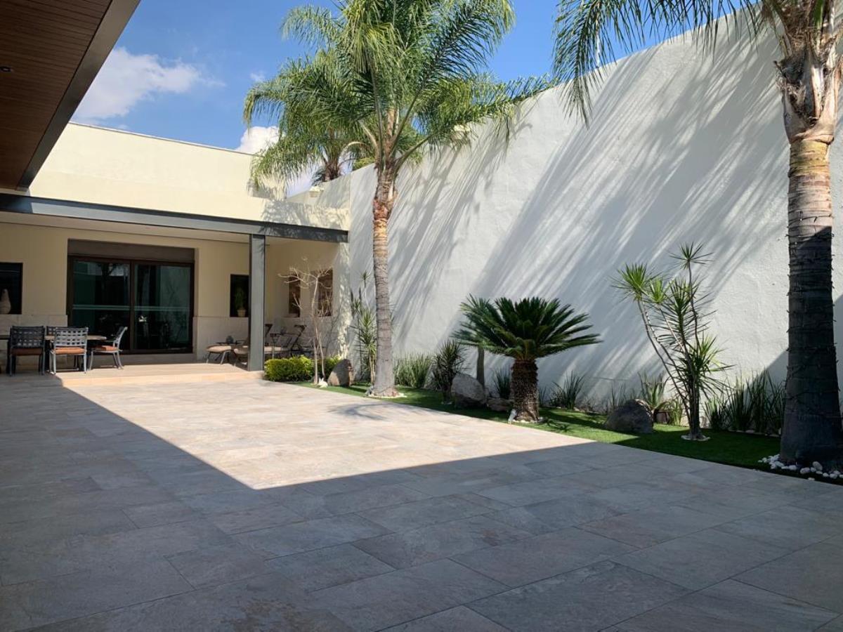 Casa en venta en Jardines del Campestre, León — foto 1 de 20
