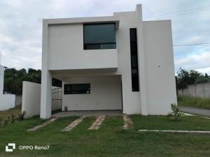 Casa en venta en La Bocana (Dos Bocas), Medellín de Bravo, Veracruz de Ignacio de la Llave