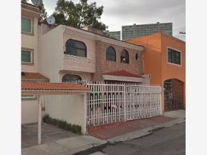 Casa en venta en Lomas Verdes 1a Sección, Naucalpan de Juárez — foto 2 de 7