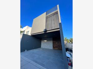 Casa en venta en Hacienda Del Real, Tonalá — foto 2 de 17