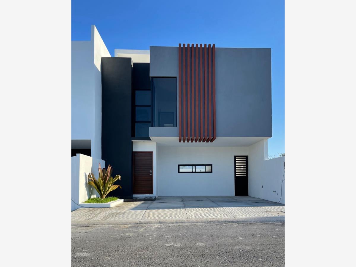 Casa en venta en Lomas de la Rioja, Alvarado — foto 1 de 17