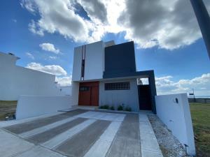 Casa en venta en Lomas de la Rioja, Alvarado — foto 2 de 12