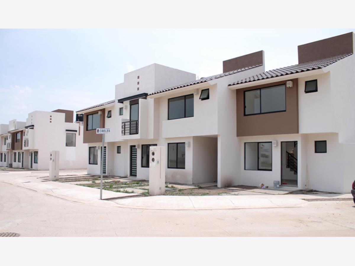 Casa en venta en Arboledas de Señora, León — foto 1 de 17
