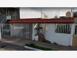 Casa en venta en 18 de Marzo, Guadalajara — foto 2 de 11