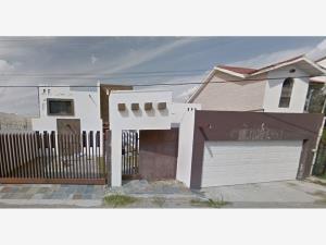 Casa en venta en Los Pinos, Juárez, Chihuahua Casa en venta en Los Pinos, Juárez, Chihuahua