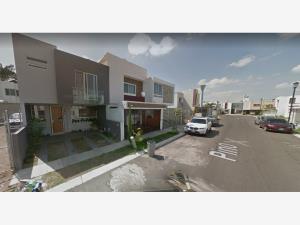 Casa en venta en Canteras del Centinela, Zapopan — foto 3 de 4