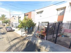 Casa en venta en Lomas de Zapopan, Zapopan — foto 2 de 8