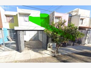 Casa en venta en Lomas de Zapopan, Zapopan — foto 3 de 8