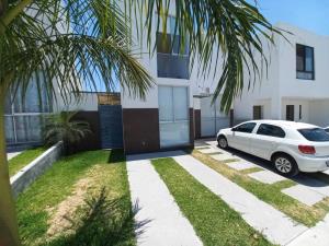Casa en venta en Real Santa Fe, Xochitepec — foto 3 de 22