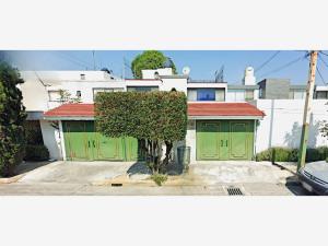 Casa en Colon Echegaray, Naucalpan de Juárez, México