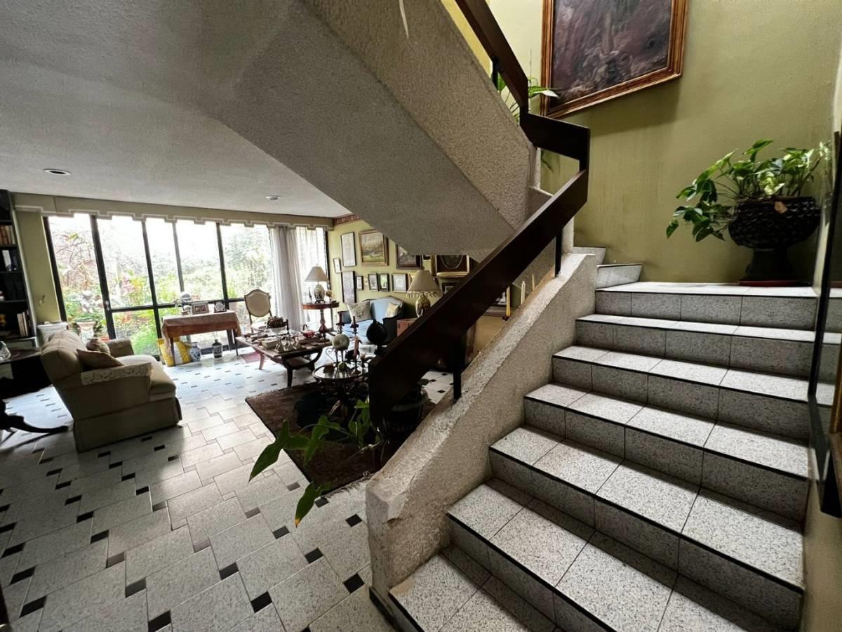 Casa en venta en Jardines del Bosque Norte, Guadalajara — foto 1 de 32