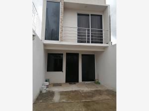 Casa en venta en Jacarandas, Pátzcuaro — foto 2 de 27