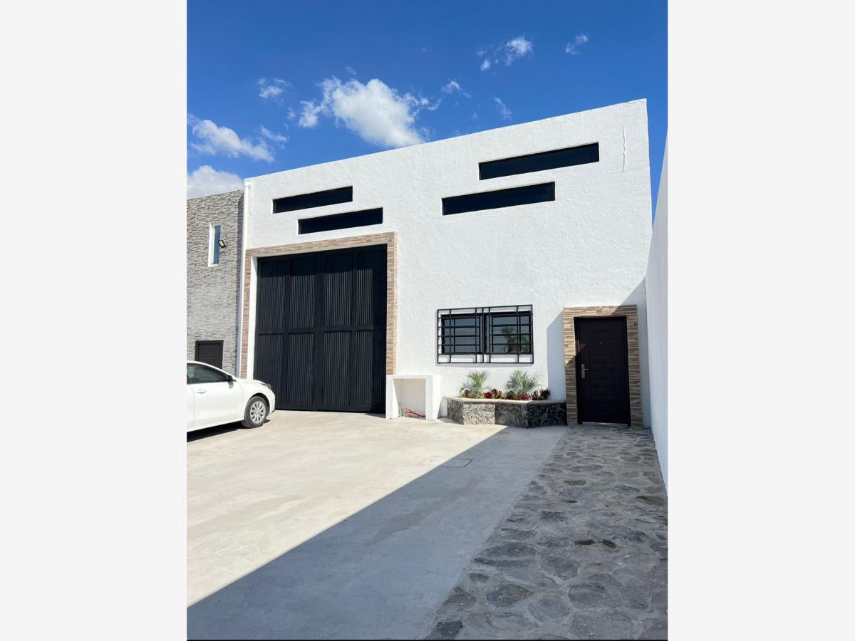 Bodega en venta en Los Olvera, Corregidora — foto 1 de 4