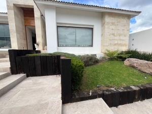 Casa en venta en Country Club Gran Jardín, León — foto 2 de 38