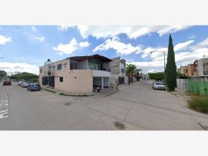 Casa en venta en Bosque del Valle, León — foto 3 de 19
