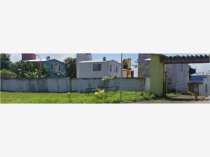 Casa en Quince de Agosto, Agua Dulce, Veracruz de Ignacio de la Llave