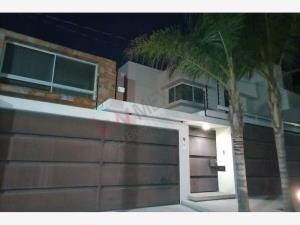 Casa en venta en Juriquilla, Querétaro, Querétaro Casa en venta en Juriquilla, Querétaro, Querétaro