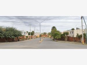 Casa en venta en Villas de la Ibero, Torreón — foto 3 de 5