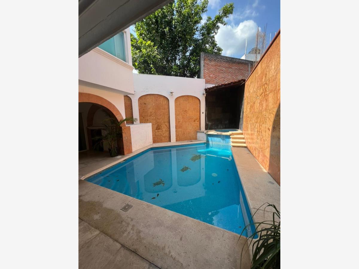 Casa en venta en Antonio Barona Centro, Cuernavaca — foto 1 de 13