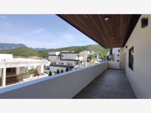 Casa en venta en Carolco, Monterrey — foto 2 de 16