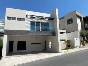Casa en venta en Carolco, Monterrey — foto 2 de 30