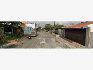 Casa en Fernando Lopez Arias, Veracruz, Veracruz de Ignacio de la Llave
