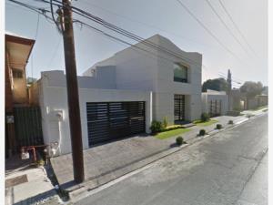 Casa en venta en Valle de Santa Engracia, San Pedro Garza García — foto 2 de 9