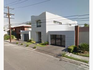 Casa en venta en Valle de Santa Engracia, San Pedro Garza García — foto 3 de 9