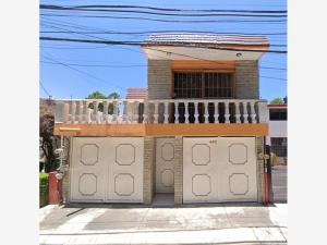 Casa en Valle Dorado, Tlalnepantla de Baz, México
