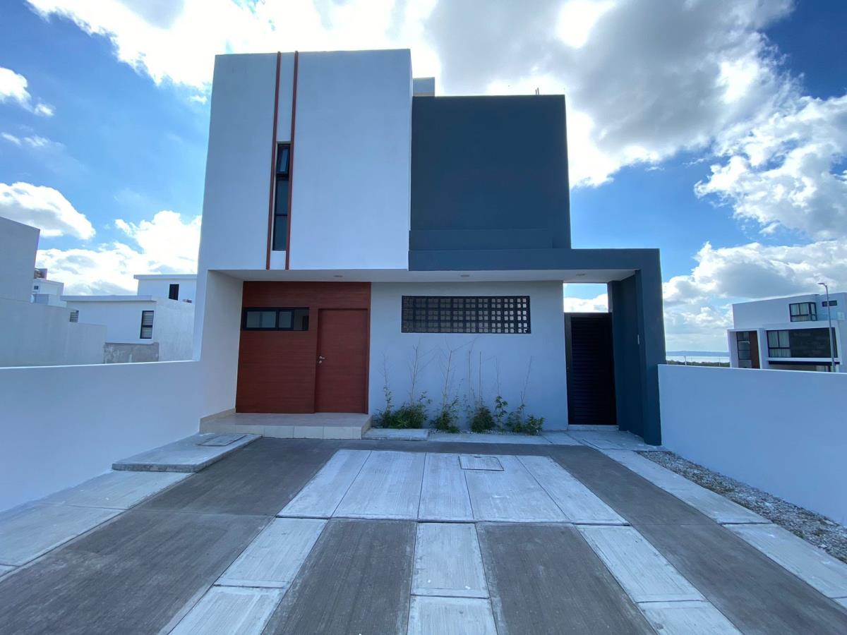 Casa en venta en Lomas de la Rioja, Alvarado — foto 1 de 21