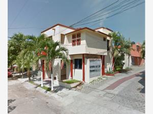 Casa en venta en Valle Dorado, Manzanillo — foto 2 de 6
