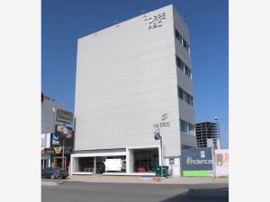 Edificio en renta en Lomas de Angelópolis, San Andrés Cholula, Puebla