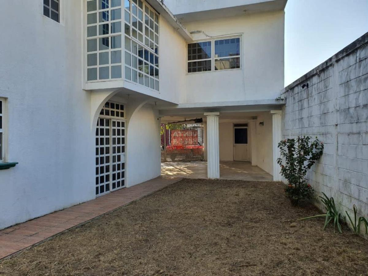 Casa en venta en Galaxia/tabasco 2000, Centro — foto 1 de 25