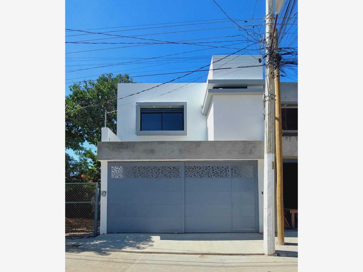 Casa en venta en Plan de Ayala Ampliación Norte, Tuxtla Gutiérrez — foto 1 de 24