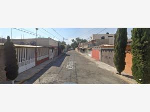 Casa en venta en Villa de las Flores 1a Sección (Unidad Coacalco), Coacalco de Berriozábal — foto 3 de 10