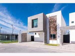 Casa en venta en La Toscana Residencial, Torreón — foto 2 de 31