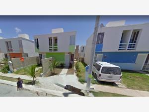 Casa en venta en Villas Riviera, Playa del Carmen — foto 1 de 7