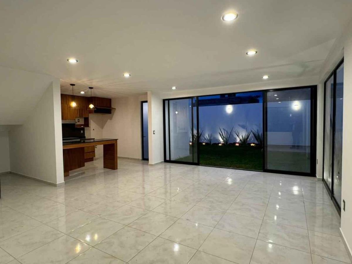 Casa en venta en Lomas del Sur, Morelia — foto 1 de 16