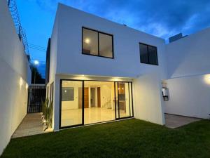 Casa en venta en Lomas del Sur, Morelia — foto 2 de 16