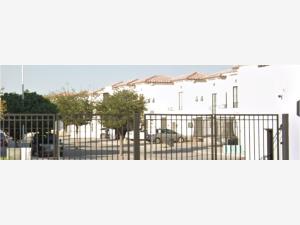 Casa en venta en Valle de los Almendros, Torreón — foto 3 de 4