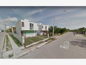 Casa en venta en Villas Riviera, Playa del Carmen — foto 1 de 7