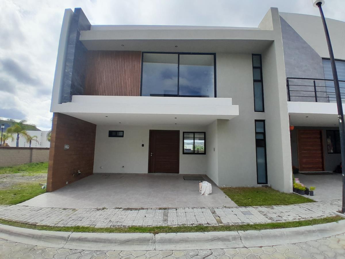 Casa en venta en Lomas de Angelópolis, San Andrés Cholula — foto 1 de 14
