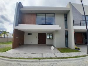 Casa en venta en Lomas de Angelópolis, San Andrés Cholula, Puebla Casa en venta en Lomas de Angelópolis, San Andrés Cholula, Puebla