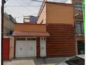Casa en Fernando Casas Aleman, Gustavo A. Madero, Ciudad de México