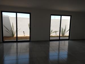 Casa en venta en Bosques Tres Marias, Morelia — foto 3 de 28