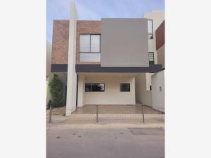 Casa en venta en Alyssa, Ramos Arizpe — foto 2 de 17