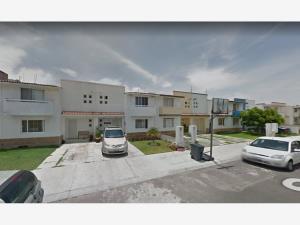Casa en Santuarios del Cerrito, Corregidora, Querétaro