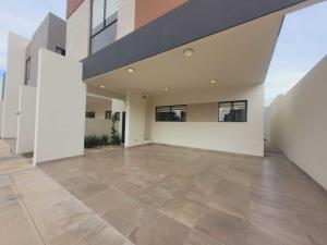 Casa en venta en Alyssa, Ramos Arizpe — foto 3 de 23