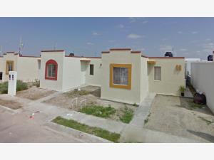 Casa en venta en Praderas del Sol, Río Bravo — foto 3 de 5