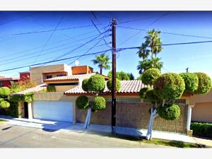 Casa en venta en Jardines del Lago, Mexicali — foto 3 de 11